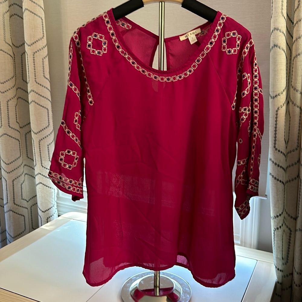 Miami from Francesca’s Pink Embroidered Top Summer Cruise Vacation